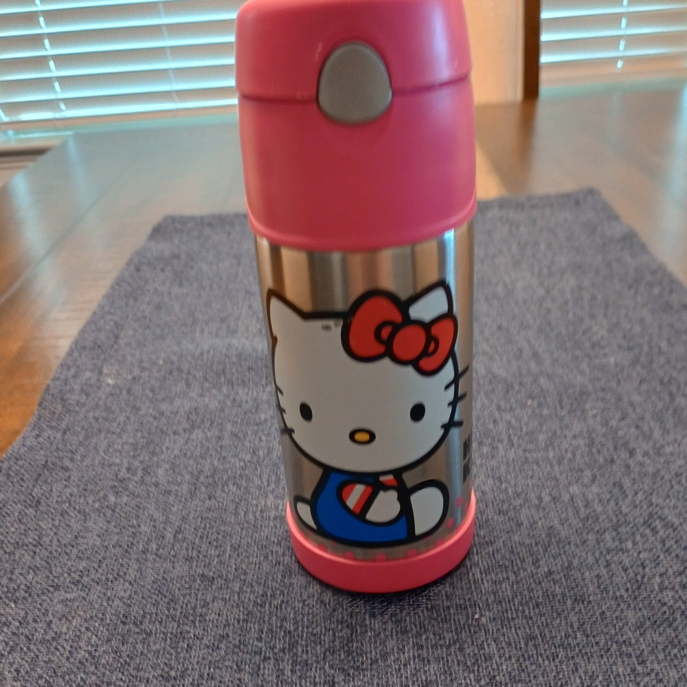 Hello Kitty Pink Stainless Steel Insulated Bottle ( Bundle 3 For 15)